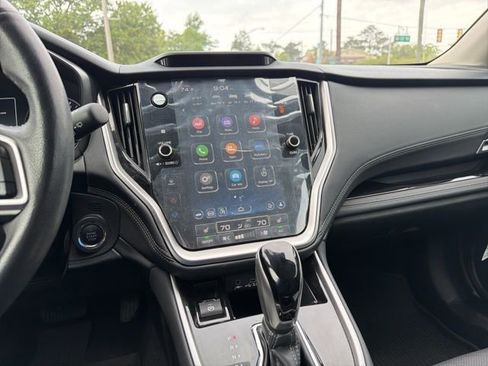 Used 2024 Subaru Outback Limited image 13