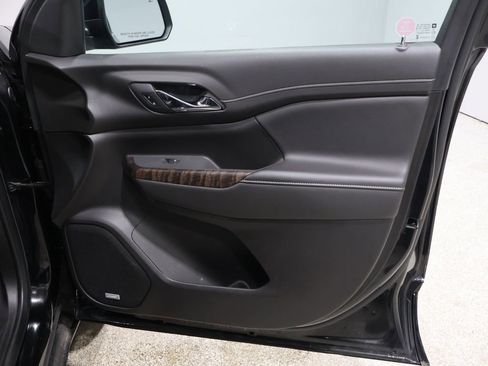 Used 2023 GMC Acadia Denali image 24