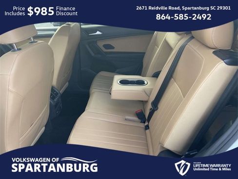 Used 2023 Volkswagen Tiguan SE image 12