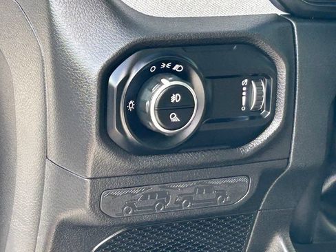 Used 2026 Jeep Gladiator Sport AWD/4WD image 30