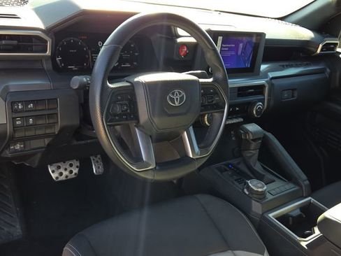 Used 2024 Toyota Tacoma TRD Sport AWD/4WD image 17