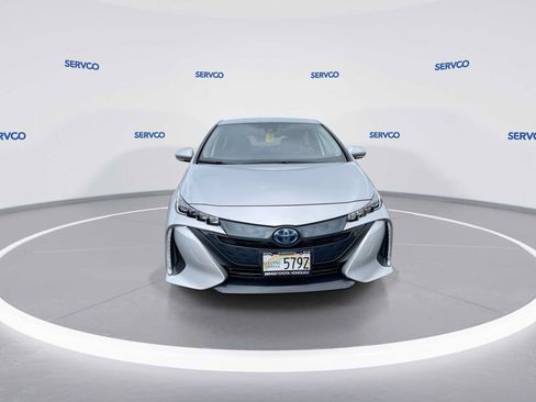 Used 2021 Toyota Prius Prime XLE FWD image 3