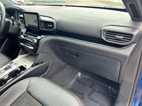 Used 2023 Ford Explorer ST-Line image 26