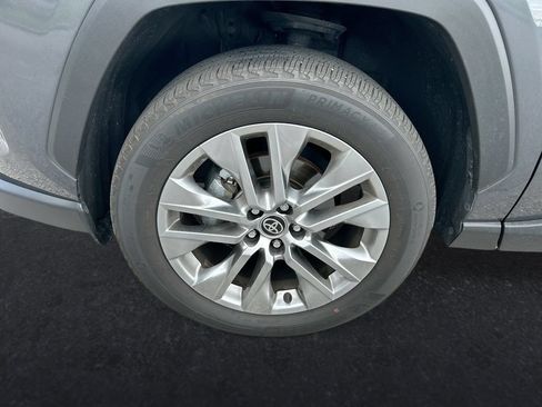 Used 2023 Toyota RAV4 XLE Premium FWD image 10