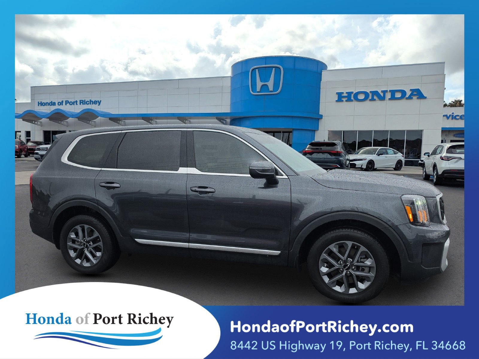 Used 2024 Kia Telluride LX FWD image 1