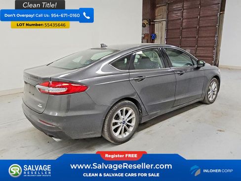 Used 2020 Ford Fusion SE FWD image 4