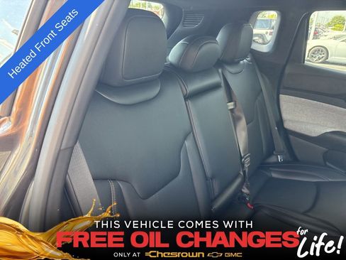 Used 2023 Jeep Compass Latitude image 18