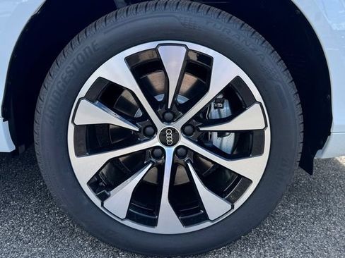 New 2026 Audi Q3 quattro 2.0T AWD/4WD image 36