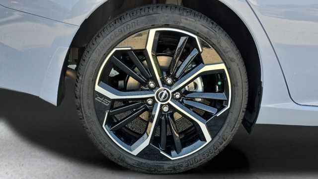 Used 2024 Nissan Altima 2.5 SR AWD/4WD image 18
