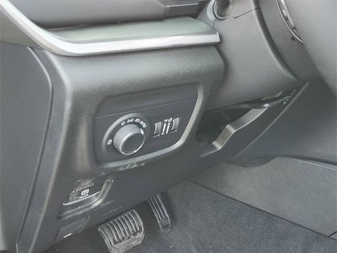 New 2025 Jeep Grand Cherokee L Altitude image 14