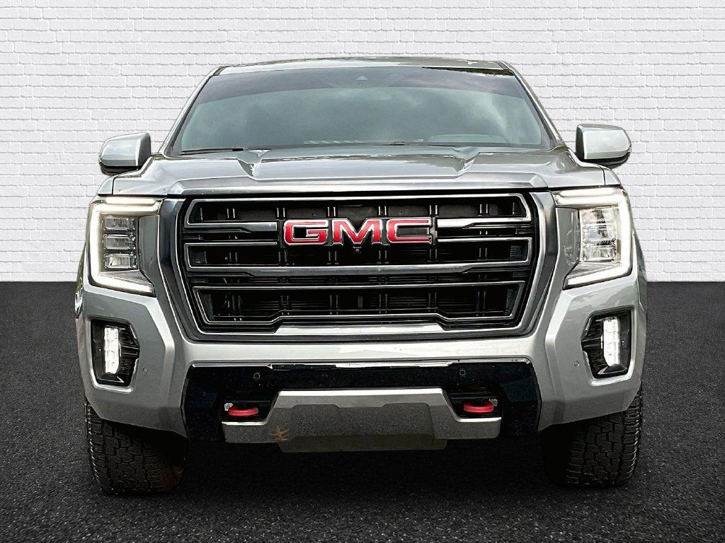 Used 2023 GMC Yukon XL AT4 w/ AT4 Premium Plus Package AWD/4WD image 2
