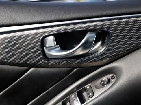 Used 2017 INFINITI Q50 Signature Edition w/ All Weather Package (L93) image 48