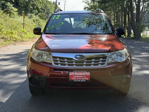 Used 2012 Subaru Forester 2.5X w/ Alloy Wheel Pkg AWD/4WD image 2