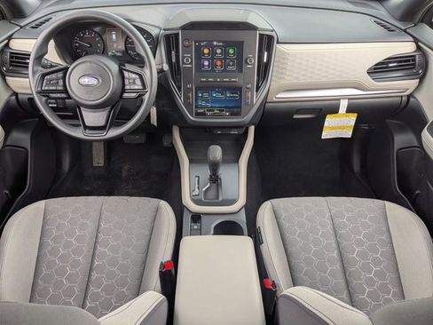 Certified 2025 Subaru Forester image 18