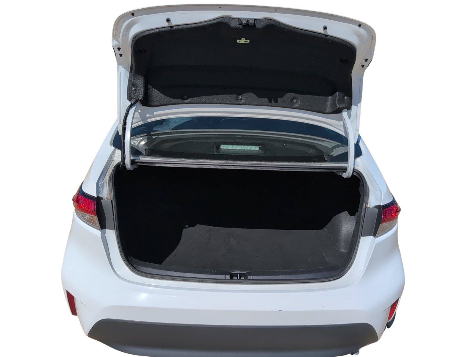 Used 2024 Toyota Corolla LE FWD image 6