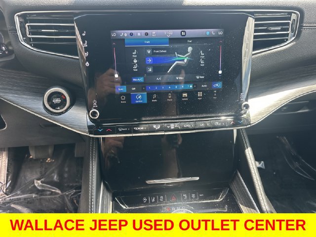 Used 2024 Jeep Wagoneer Series II w/ Flexible Seating Group AWD/4WD image 22