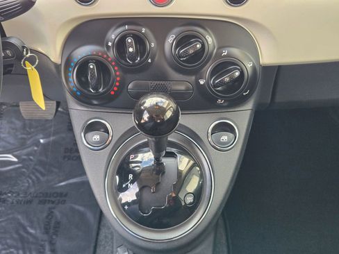 Used 2017 FIAT 500 Pop image 25