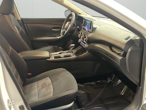 Used 2021 Nissan Sentra SR FWD image 14