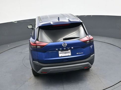 Used 2023 Nissan Rogue SV image 29