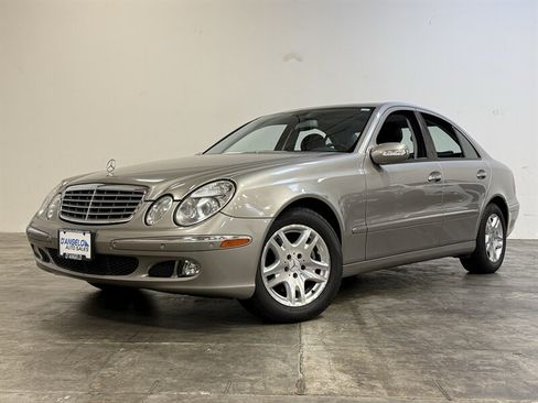Used 2006 Mercedes-Benz E 350 4MATIC Sedan image 32