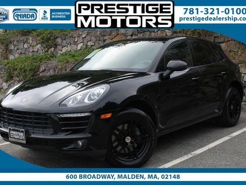 Used 2017 Porsche Macan AWD/4WD image 1