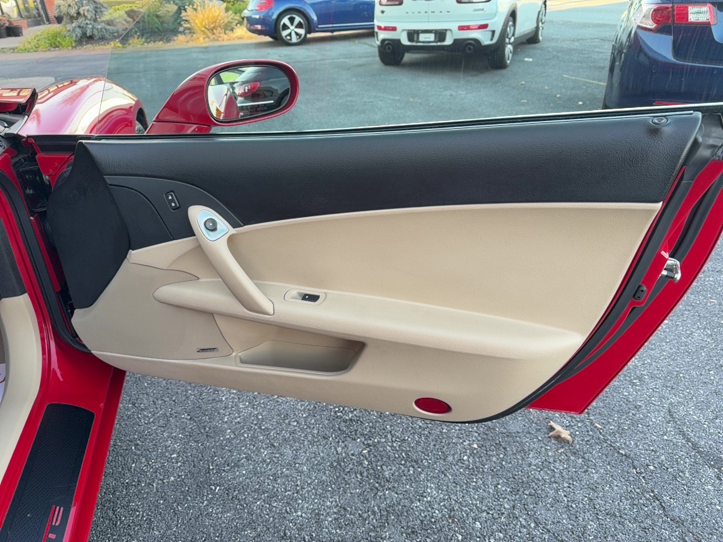 Used 2006 Chevrolet Corvette Convertible w/ Preferred Equipment Group RWD image 19