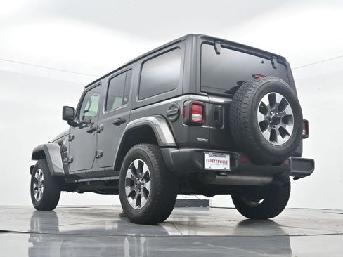Used 2021 Jeep Wrangler Unlimited Sahara AWD/4WD image 31