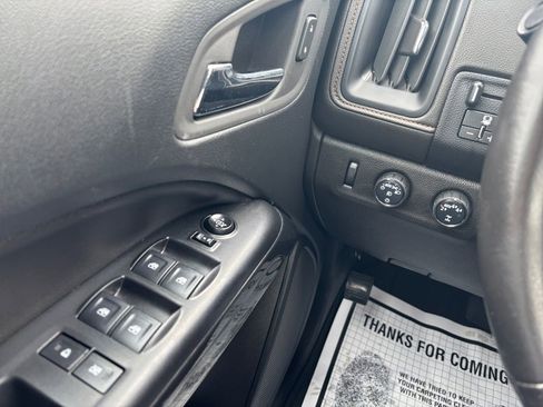 Used 2022 GMC Canyon AT4 image 27