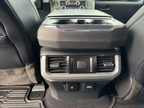 Used 2023 Ford F150 Lariat w/ Trailer Tow Package image 20