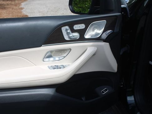 Used 2021 Mercedes-Benz GLE 350 4MATIC image 19