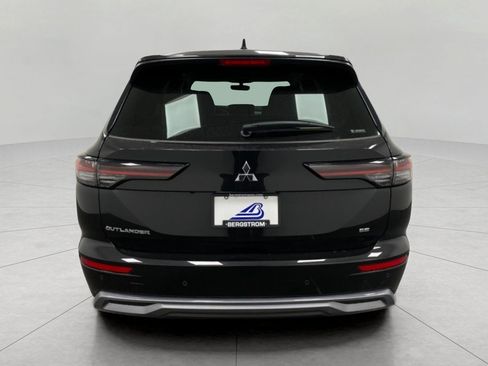 New 2026 Mitsubishi Outlander SE AWD/4WD image 39