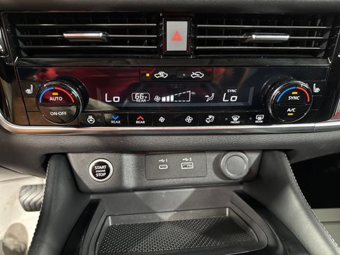 Used 2023 Nissan Rogue SL w/ SL Premium Package AWD/4WD image 31