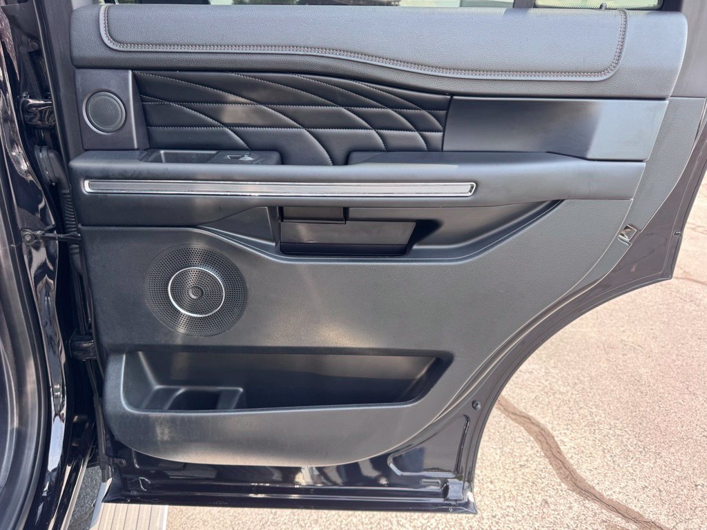 Used 2019 Ford Expedition Platinum AWD/4WD image 31
