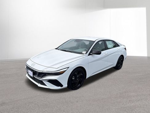 New 2026 Hyundai Elantra Sport FWD image 4