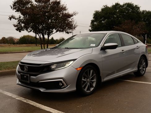 Used 2019 Honda Civic EX image 5