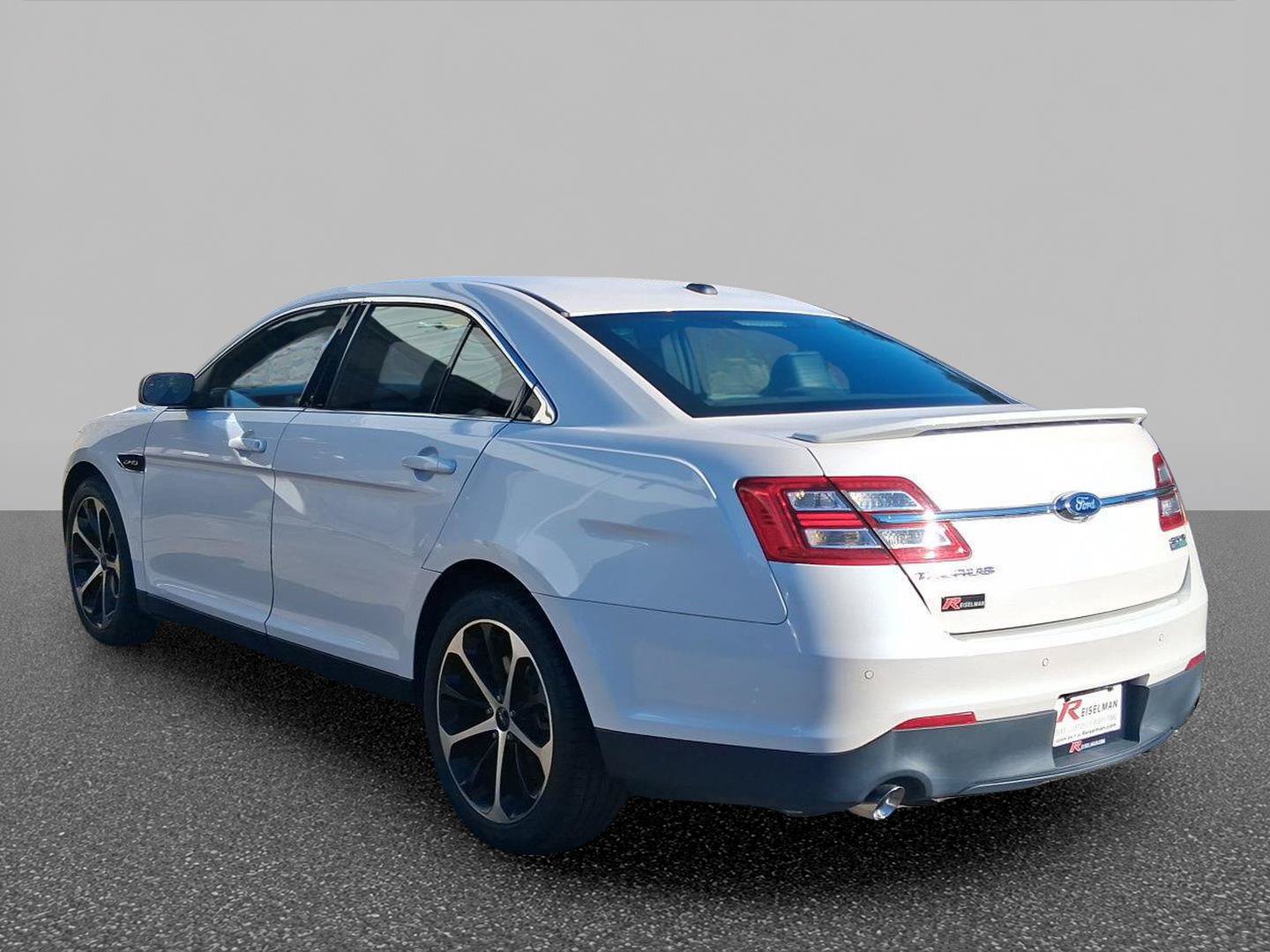 Used 2015 Ford Taurus SHO w/ Equipment Group 401A AWD/4WD image 7