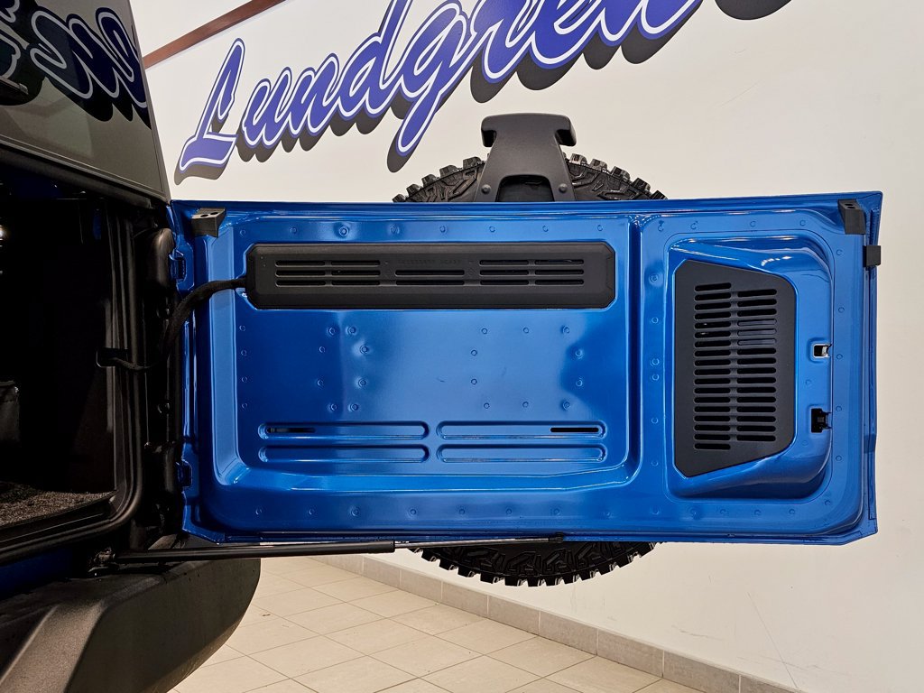 Used 2024 Ford Bronco Big Bend w/ Sasquatch Package AWD/4WD image 5