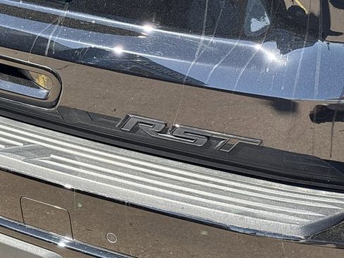 Used 2024 Chevrolet Tahoe RST w/ RST Performance Edition image 5