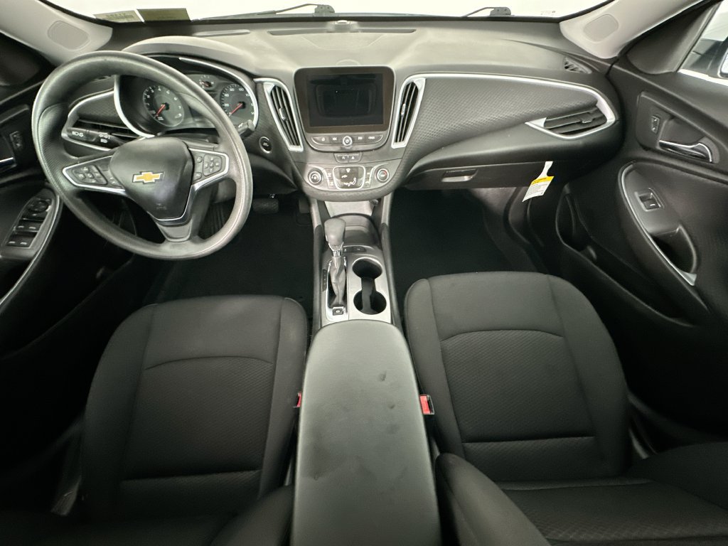 Used 2024 Chevrolet Malibu LS w/ Driver Confidence Package FWD image 11