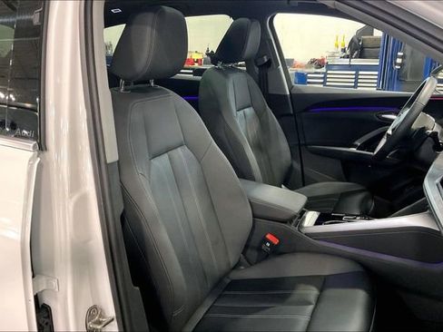 Certified 2025 Audi Q5 Premium w/ Convenience Package AWD/4WD image 7