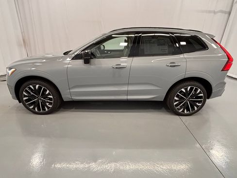 New 2026 Volvo XC60 B5 Ultra w/ Protection Package Premier image 9
