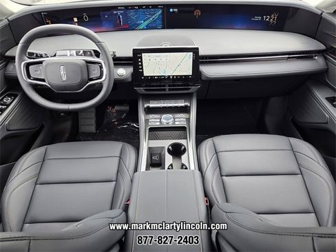 New 2026 Lincoln Nautilus Premier image 8