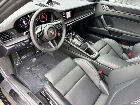 Used 2026 Porsche 911 Carrera 4 GTS image 17
