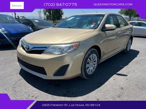 Used 2012 Toyota Camry LE image 1