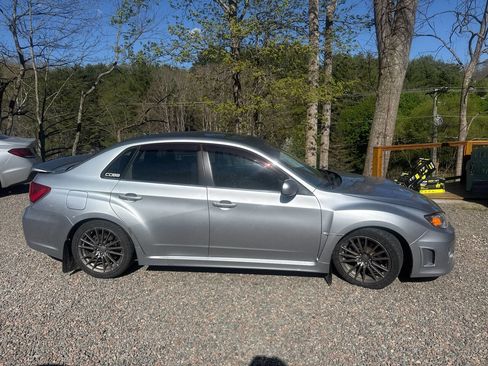 Used 2014 Subaru Impreza WRX Limited AWD/4WD image 6