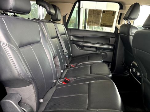 Used 2024 Ford Expedition Max XLT image 16