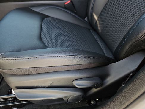 New 2026 Jeep Compass Latitude image 22