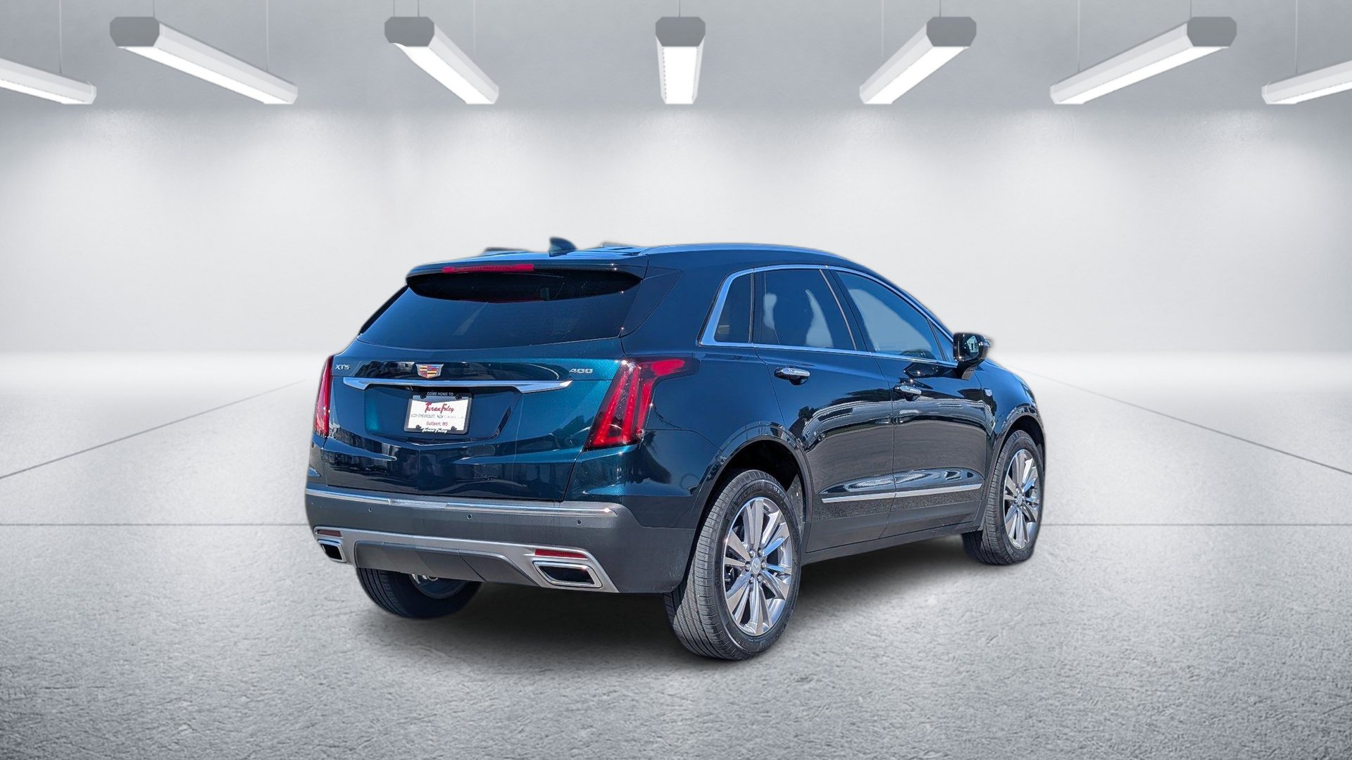 Certified 2024 Cadillac XT5 Premium Luxury FWD image 8