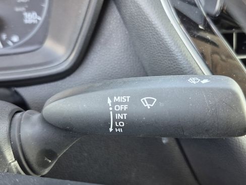 Certified 2025 Toyota Corolla LE image 30