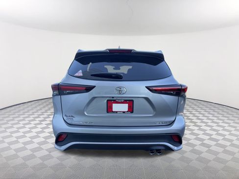 New 2025 Toyota Highlander XSE image 20